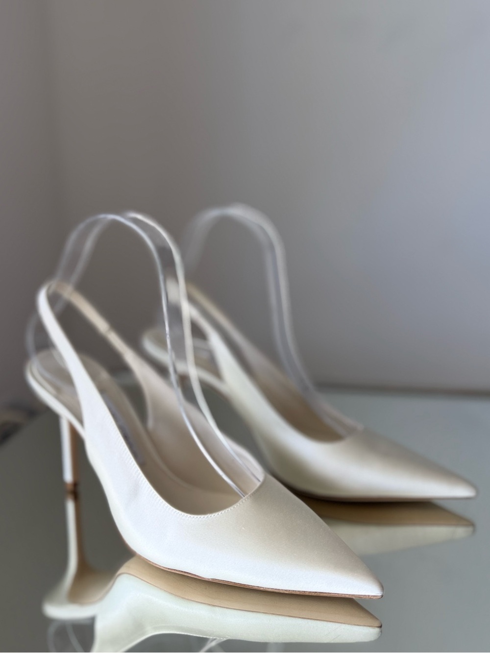 Jimmy Choo Love 85 satin slingback pumps
$850 37.5 - Picture 7 of 13